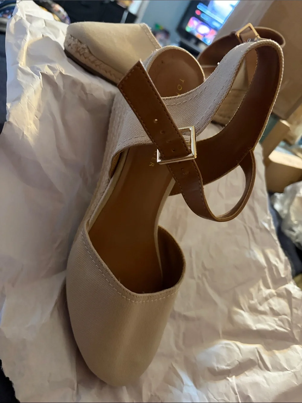 Tommy Hilfiger Cream Canvas and Tan Leather Espadrille Wedges